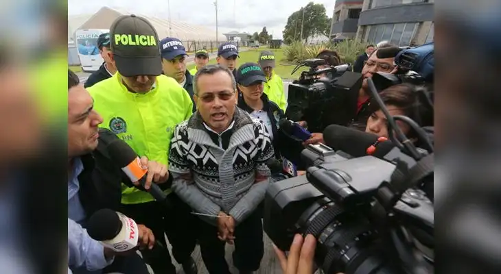 Esta sería su primera audiencia en público luego de su captura.
