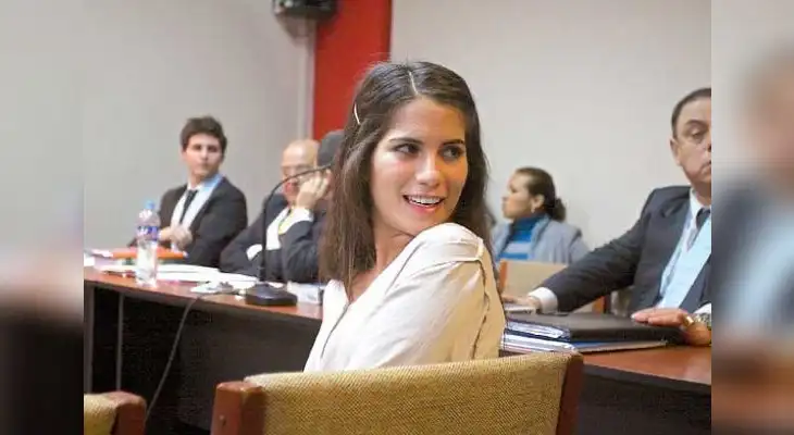 Eva solicitó volver a consultar sobre su paso por milicia israelí. Eva solicitó volver a consultar sobre su paso por milicia israelí.