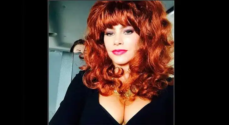 Sofía Vergara le rinde tributo a Peggy Bundy. Sofía Vergara le rinde tributo a Peggy Bundy.