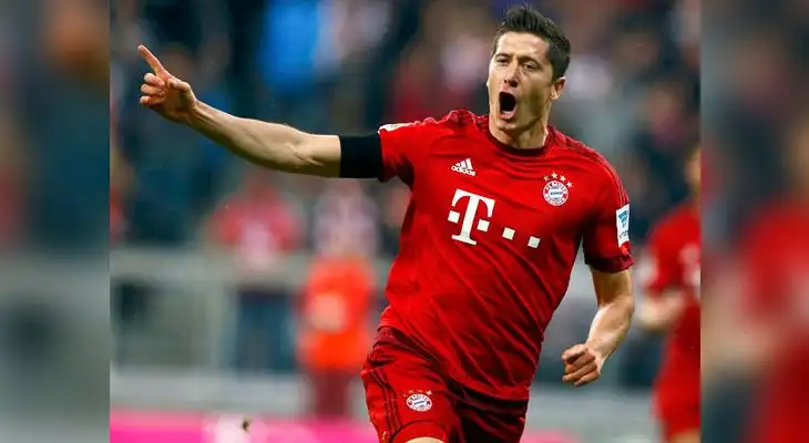 Robert Lewandowski hace historia al anotar 5 goles en 9 minutos