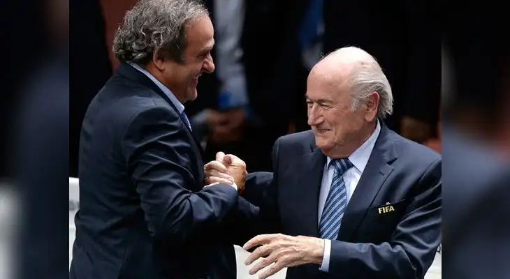 Blatter y Platiní en un extraño caso de dos millones.
