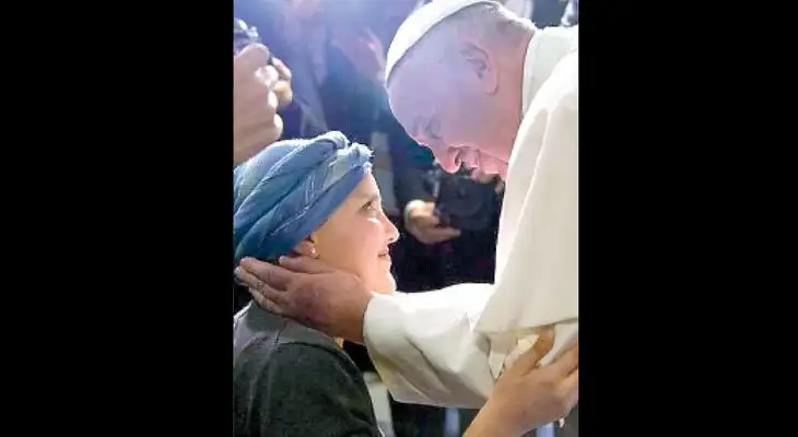 México: niña con leucemia conmueve al papa Francisco