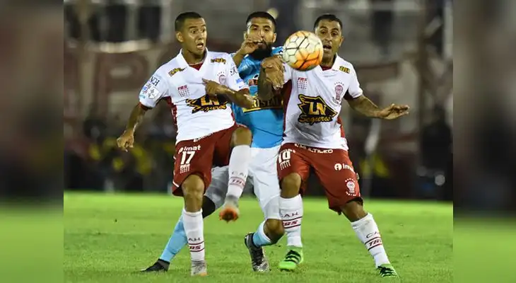 Sporting Cristal vs. Huracán por Copa Libertadores. Sporting Cristal vs. Huracán por Copa Libertadores.