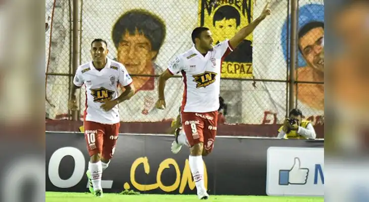 Abila celeebra su gol ante Sporting Cristal. Abila celeebra su gol ante Sporting Cristal.