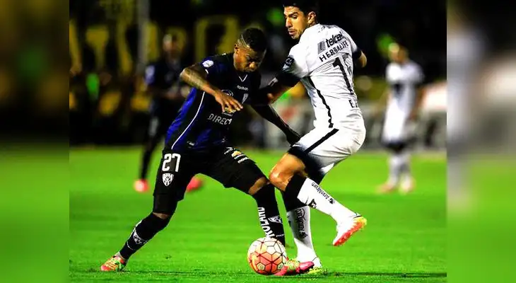 Angulo hizo los dos goles para el local. Angulo hizo los dos goles para el local.