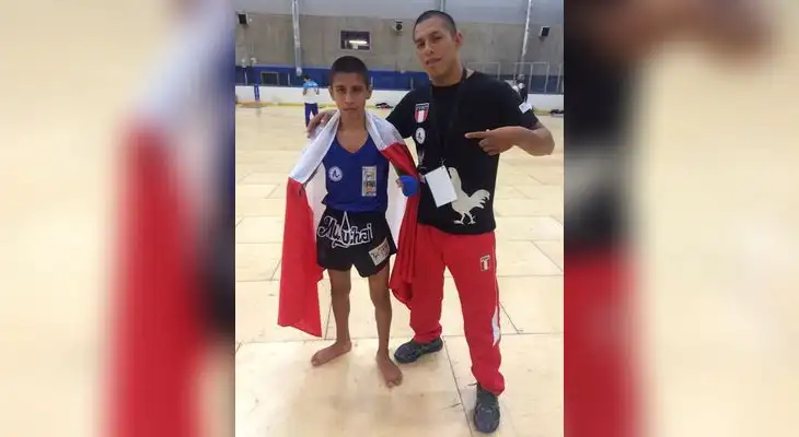 Chávez junto a su entrenador. Chávez junto a su entrenador.