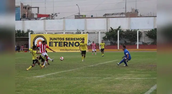 Angelo Cruzado fue el autor del primer gol de Loreto : FOTO: PRENSA SEGUNDA Angelo Cruzado fue el autor del primer gol de Loreto : FOTO: PRENSA SEGUNDA