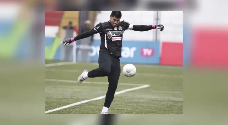 Erick Delgado: "Espero que la lesión a los gemelos no sea nada grave" Erick Delgado: "Espero que la lesión a los gemelos no sea nada grave"