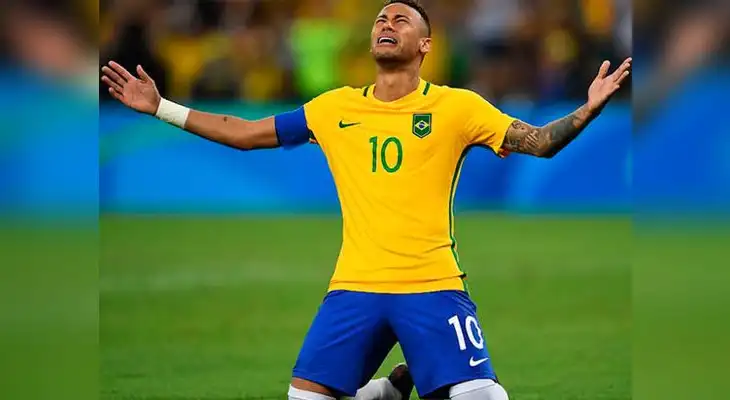 Neymar rompió en llanto tras darle el gol de la victoria a Brasil Neymar rompió en llanto tras darle el gol de la victoria a Brasil