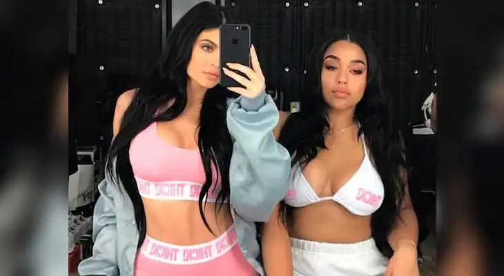 Kylie Jenner visitó museo de Mario Testino con sobrina de Will Smith [FOTOS]