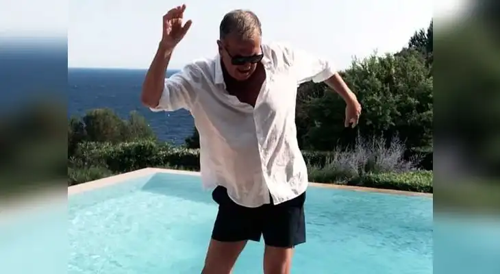 Mario Testino nos sorprendió con su baile 'Despacito' Mario Testino nos sorprendió con su baile 'Despacito'