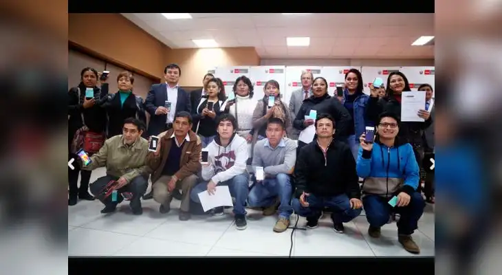 Policía comenzó a devolver celulares robados que fueron recuperados 