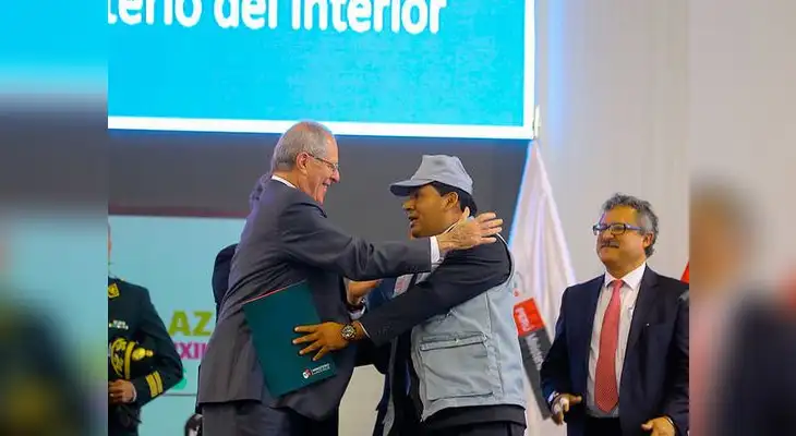 PPK saludó incorporación de auxiliares de policías
