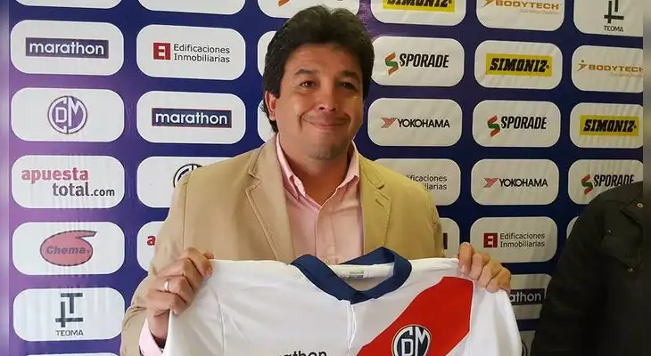 Rivera dirigirá nuevamente a Municipal Rivera dirigirá nuevamente a Municipal