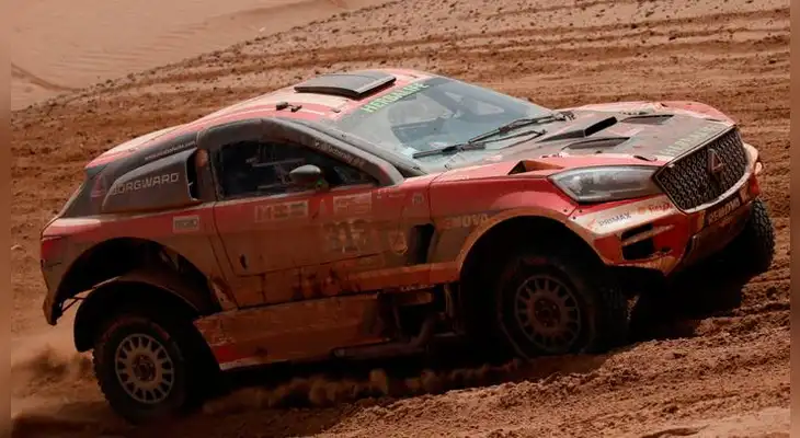 Fuchs sorprende en el Rally Dakar Fuchs sorprende en el Rally Dakar