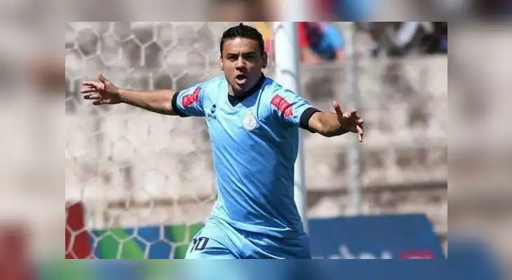 Alfredo Ramúa tuvo un buen desempeño marcó de penal y habilitó a Mayora en un gol