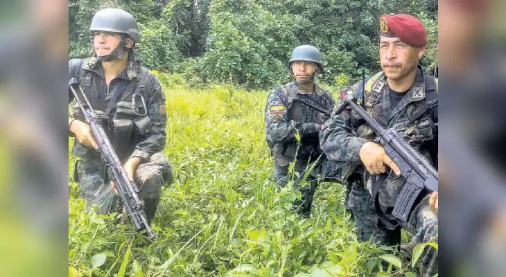 Ecuador: Soldados buscan a Guacho Ecuador: Soldados buscan a Guacho