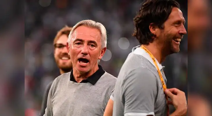 Los pupilos de Bert van Marwijk se inspiran en juego del Atlético para ganar a Francia Los pupilos de Bert van Marwijk se inspiran en juego del Atlético para ganar a Francia