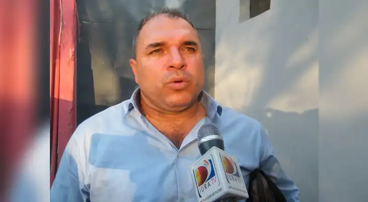 Mario Flores seguirá dirigiendo al Atlético Grau Mario Flores seguirá dirigiendo al Atlético Grau