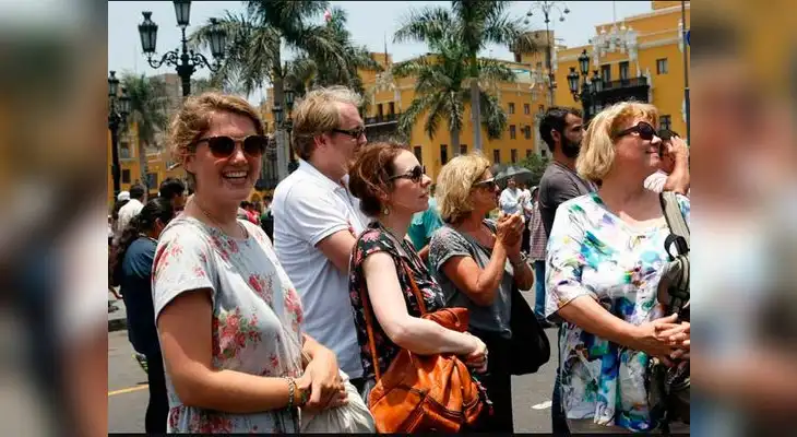 Más de 4 millones de turistas extranjeros arribarán al Perú en 2018 Más de 4 millones de turistas extranjeros arribarán al Perú en 2018
