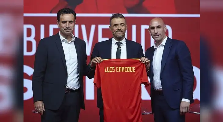 Luis Enrique:"Va a haber cambios pero no por la edad, me da igual" Luis Enrique:"Va a haber cambios pero no por la edad, me da igual"