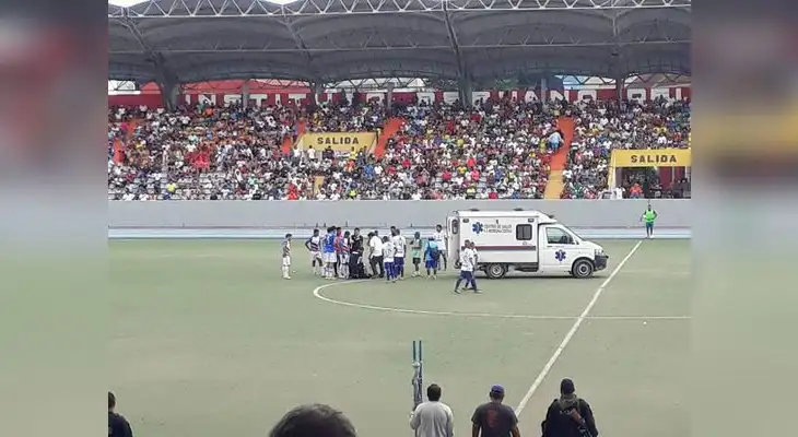 La gente en el estadio Max Austín pensó lo peor