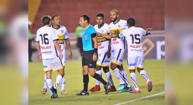 Sport Rosario podría perder el 2019 su licencia
