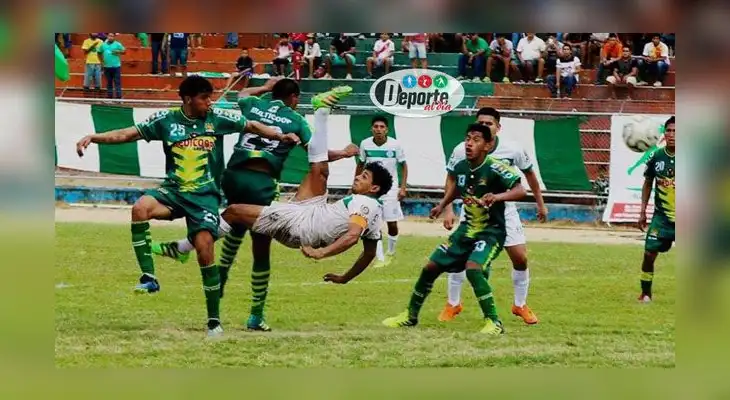 Vernning Sánchez a los 57 minutos anotó un golazo de chalaquita. FOTO: Deporte al Día Vernning Sánchez a los 57 minutos anotó un golazo de chalaquita. FOTO: Deporte al Día