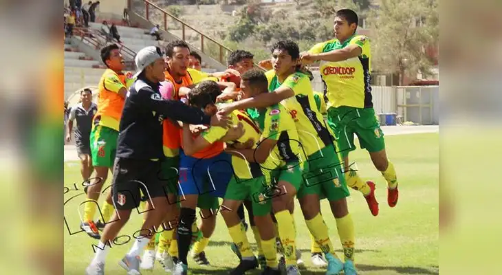 Festejos del Credicoop San Cristóbal. FOTO: Deportes Luminar