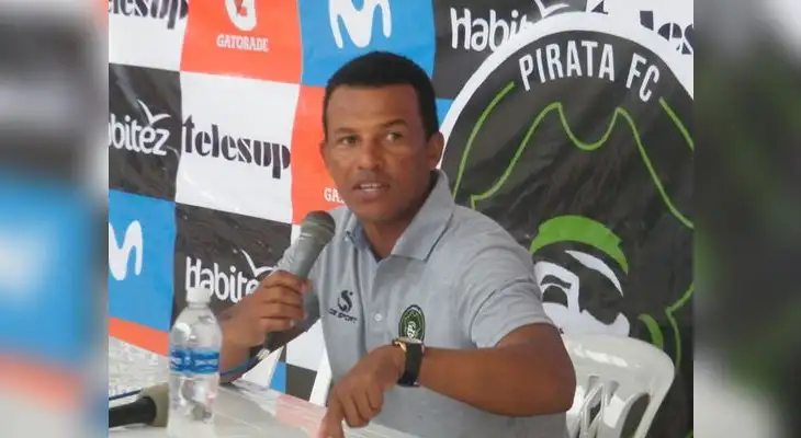 Pablo Zegarra debutó en la Liga 1 con una victoria ante Real Garcilaso Pablo Zegarra debutó en la Liga 1 con una victoria ante Real Garcilaso