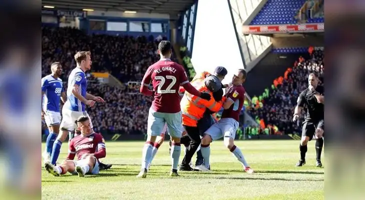 Jack Grealish, jugador del Aston Villa, fue agredido Jack Grealish, jugador del Aston Villa, fue agredido