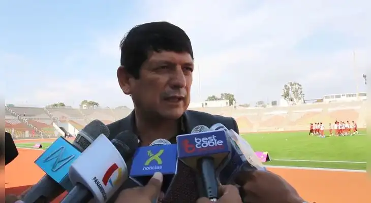 Lozano en el ojo de la tormenta