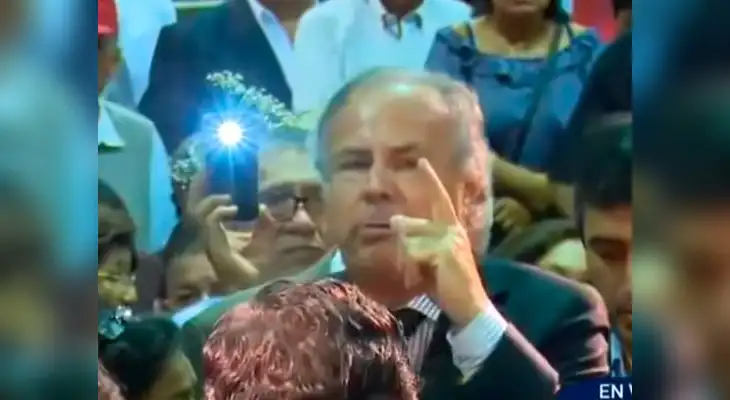Barnechea durente el discurso que dedicó al fallecido ex presidente Alan García