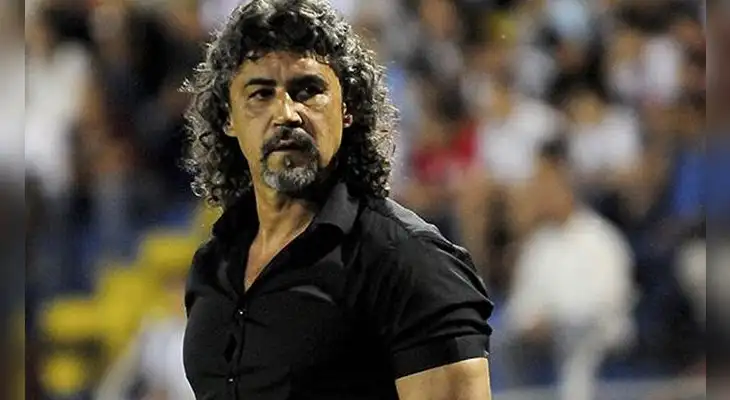 Leonel Álvarez, candidato para ponerse el buzo de Alianza Lima, estuvo envuelto en un escándalo