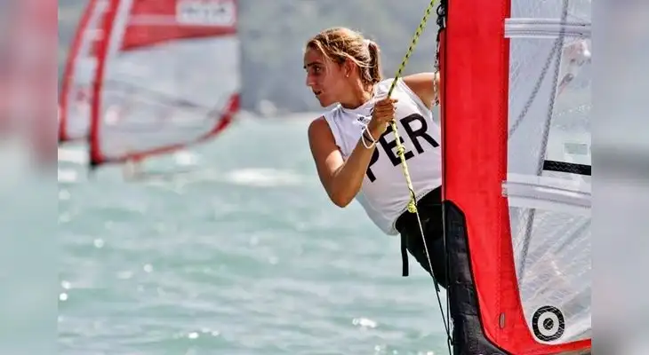 Mariaz Bazo irá por la medalla de plata en Tabla Vela. FOTO: El Poli.pe Mariaz Bazo irá por la medalla de plata en Tabla Vela. FOTO: El Poli.pe