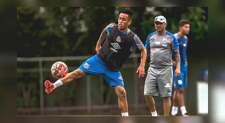 Sampaoli le quitó el apoyo a Cueva y Santos lo pondrá en venta