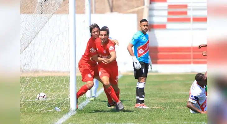 Alfredo Carrillo anotó el primer gol del Juan Aurich ante Grau. FOTO: Clinton Medina Alfredo Carrillo anotó el primer gol del Juan Aurich ante Grau. FOTO: Clinton Medina