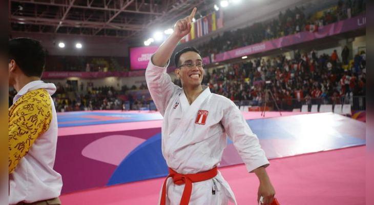 El medallista Juegos Panamericanos Oliver del Castillo en la inauguración academia Invierno IPD El medallista Juegos Panamericanos Oliver del Castillo en la inauguración academia Invierno IPD