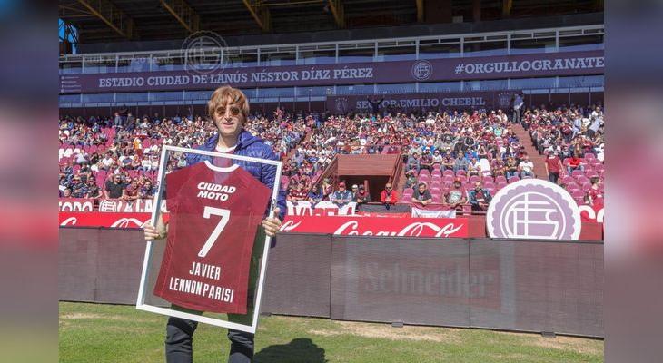 Javier Parisi es el John Lennon argemtino Javier Parisi es el John Lennon argemtino