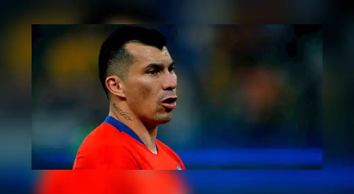 Gary Medel alza su voz de protesta ante la situación por la situación que vive su país