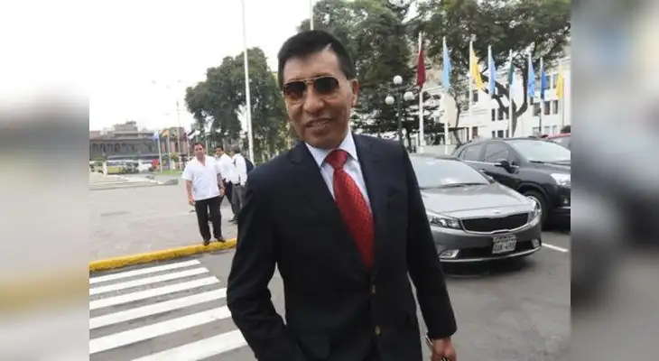 Moisés Mamani a invasores: “Hay terrenos del municipio, invadan ahí” [VIDEO]