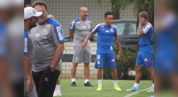 Christian Cueva volvió a entrenar con Santos