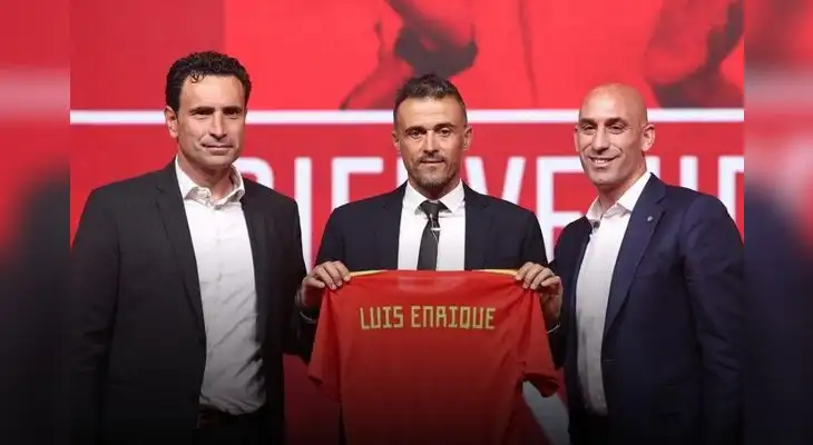 Luis Enrique está de regreso en España Luis Enrique está de regreso en España