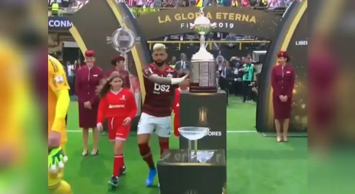 Jugador del Flamengo rompe racha de mala suerte al ganar al River en Copa de Libertadores Jugador del Flamengo rompe racha de mala suerte al ganar al River en Copa de Libertadores