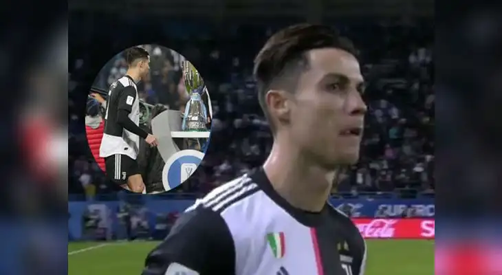 La tristeza de Cristiano Ronaldo al final del partido La tristeza de Cristiano Ronaldo al final del partido