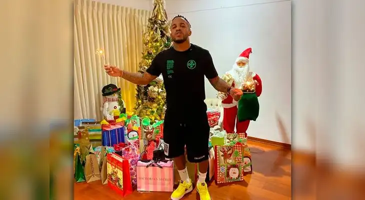 Jefferson Farfán celebró la Navidad en el Perú junto a sus hijos