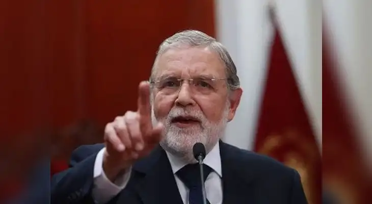 El debate empezaría este martes desde las 9 y 30 de la mañana El debate empezaría este martes desde las 9 y 30 de la mañana