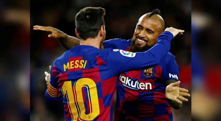 Barcelona se mantiene en la cima de la tabla de la liga española Barcelona se mantiene en la cima de la tabla de la liga española