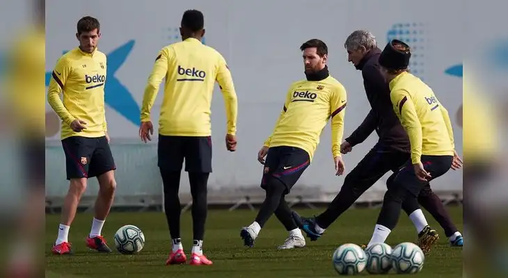 Messi salió al frente para aclarar la salida de Valverde Messi salió al frente para aclarar la salida de Valverde