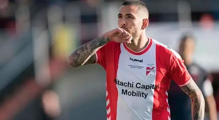 Sergio Peña y Miguel Araujo son titulares indiscutibles en el FC Emmen.